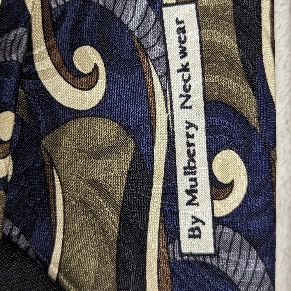 ZIGGURAT Longs Mulberry Neckwear Mens Designer Ties 100% Silk. Made in USA - Picture 5 of 11